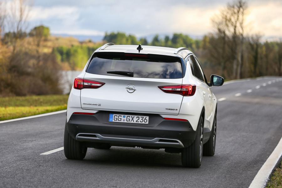  Opel Grandland X Turbo D Ultimate 2018 года  (фото 32 из 39)